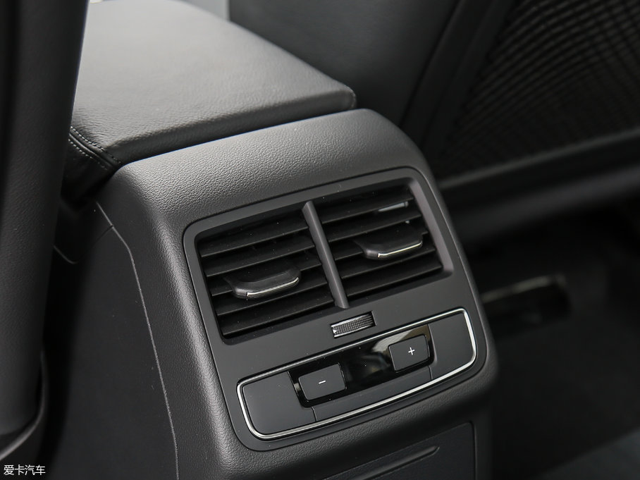 2018WA4L 30 40 TFSI r