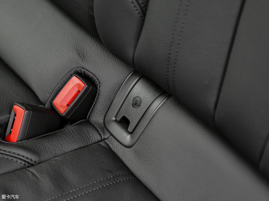 2018WA4L 30 40 TFSI r