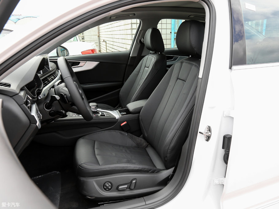 2018WA4L 30 40 TFSI r