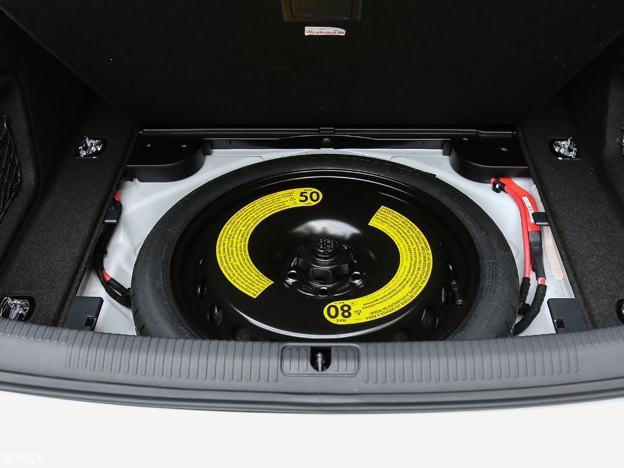 2018WA4L 30 40 TFSI r