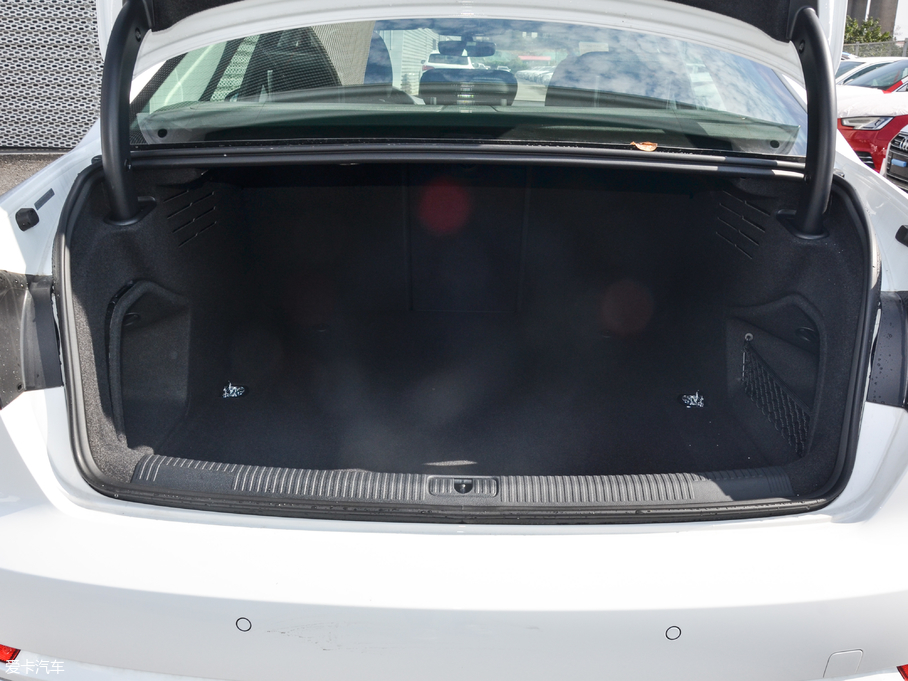 2018WA4L 30 40 TFSI Mȡ