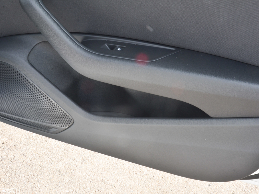 2018WA4L 30 40 TFSI Mȡ