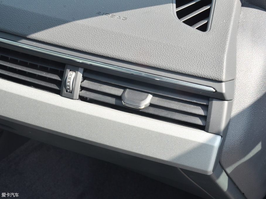 2018WA4L 30 40 TFSI Mȡ