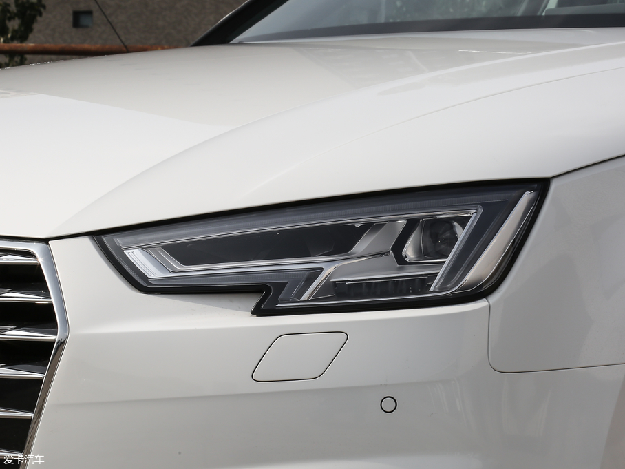 2018WA4L 30 40 TFSI Mȡ