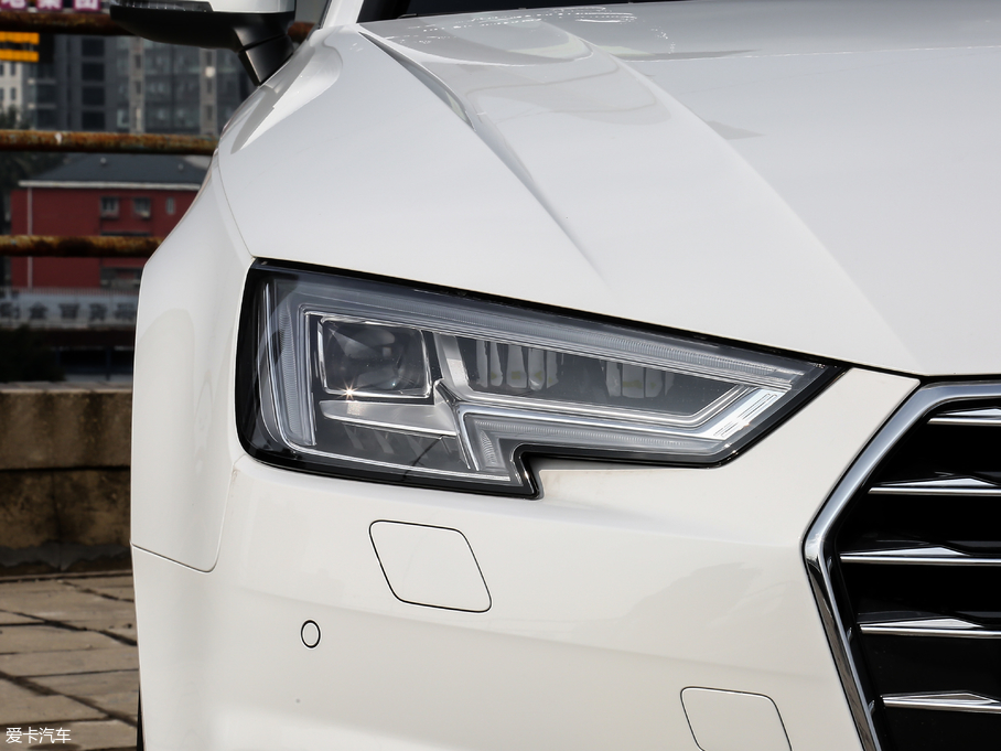 2018WA4L 30 40 TFSI Mȡ