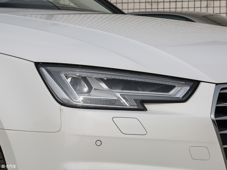 2018WA4L 30 40 TFSI Mȡ