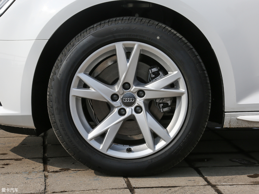 2018?yun)WA4L 30 40 TFSI M(jn)ȡ