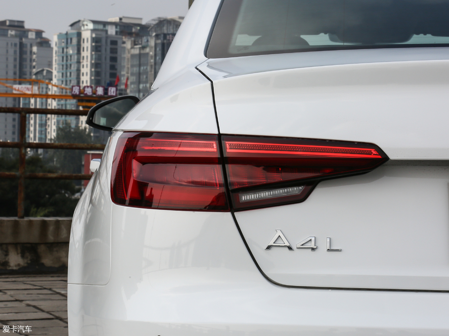 2018WA4L 30 40 TFSI Mȡ