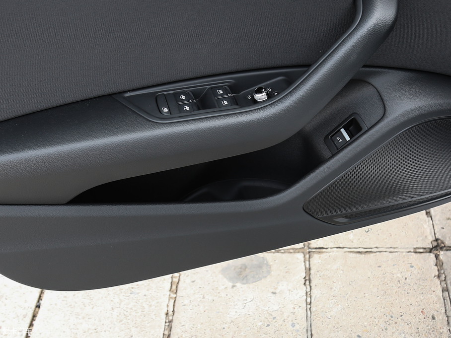 2018WA4L 30 40 TFSI Mȡ