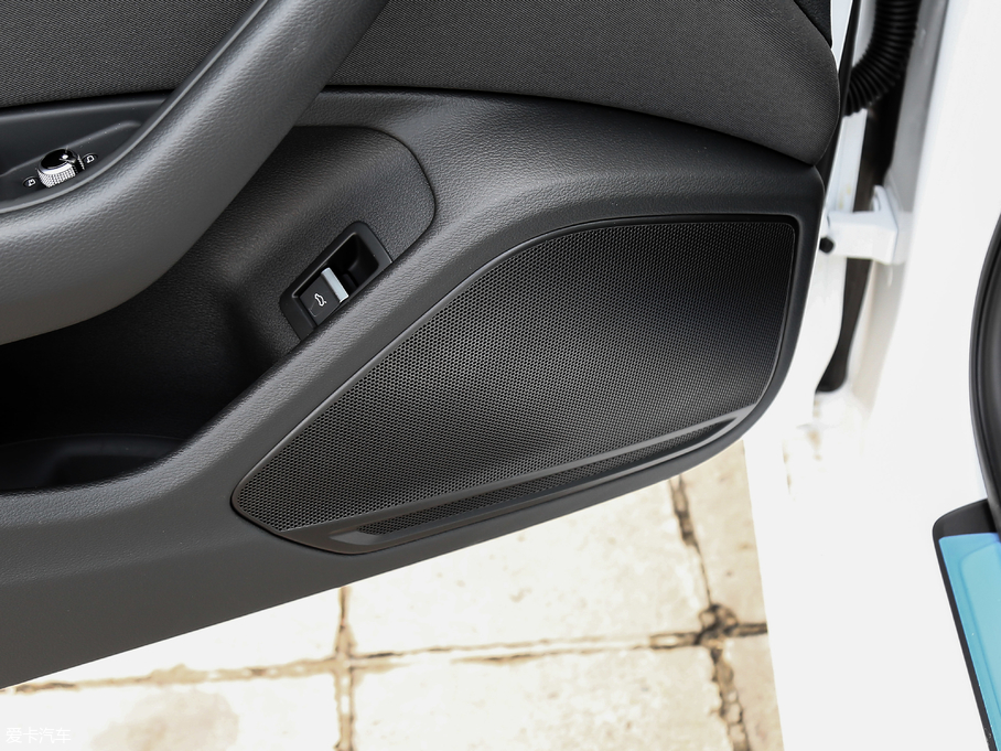 2018WA4L 30 40 TFSI Mȡ