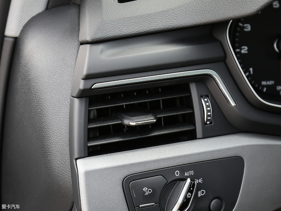 2018WA4L 30 40 TFSI Mȡ