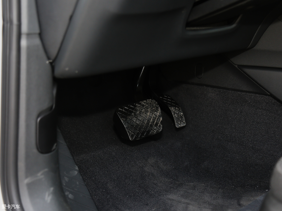 2018WA4L 30 40 TFSI Mȡ