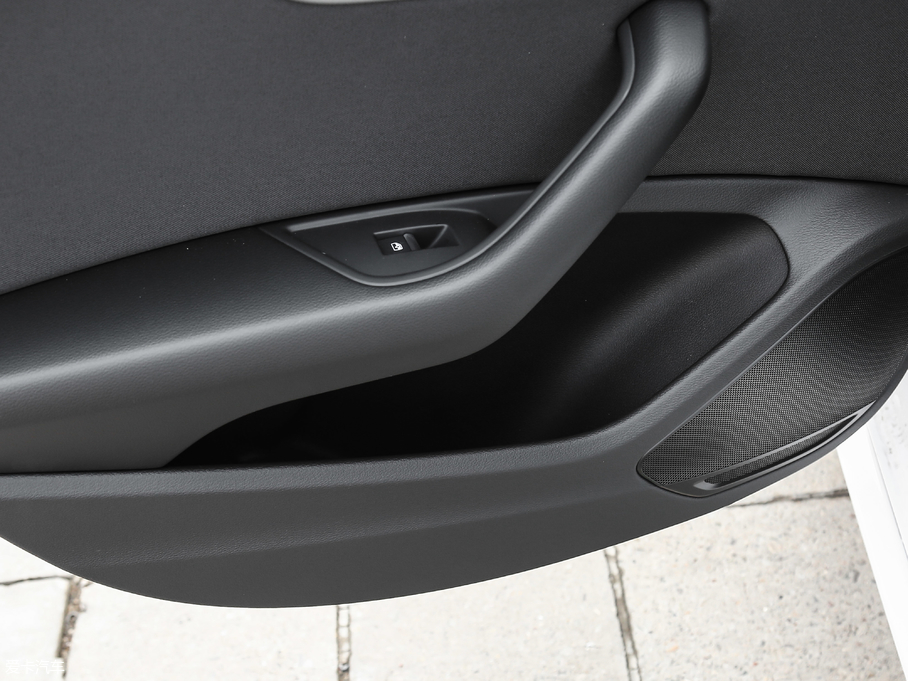 2018WA4L 30 40 TFSI Mȡ