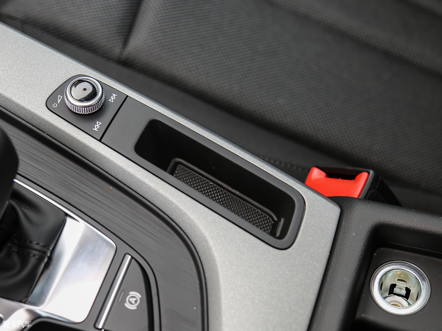 2018WA4L 30 40 TFSI Mȡ