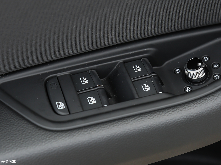 2018WA4L 30 40 TFSI Mȡ