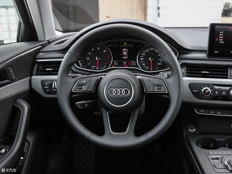 2018WA4L 30 40 TFSI Mȡ