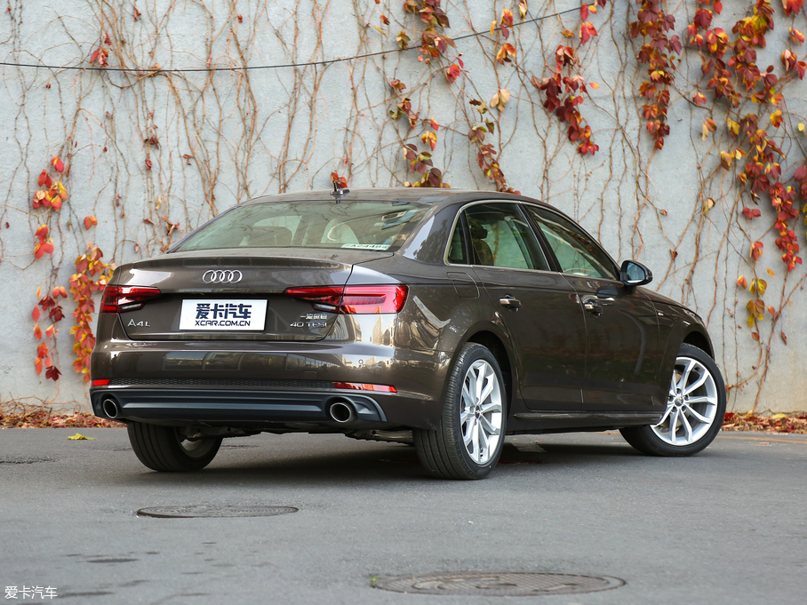 2018WA4L 30 40 TFSI r