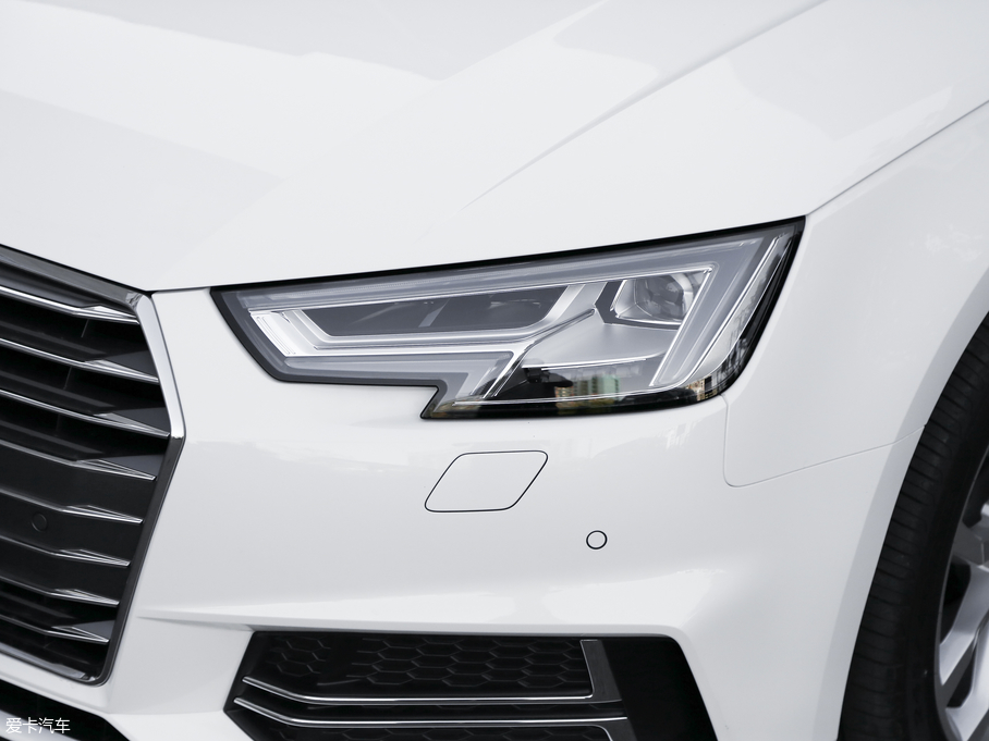 2018WA4L 30 45 TFSI quattro\Ӱ