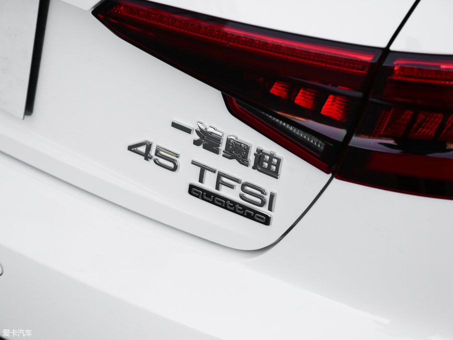 2018WA4L 30 45 TFSI quattro\Ӱ