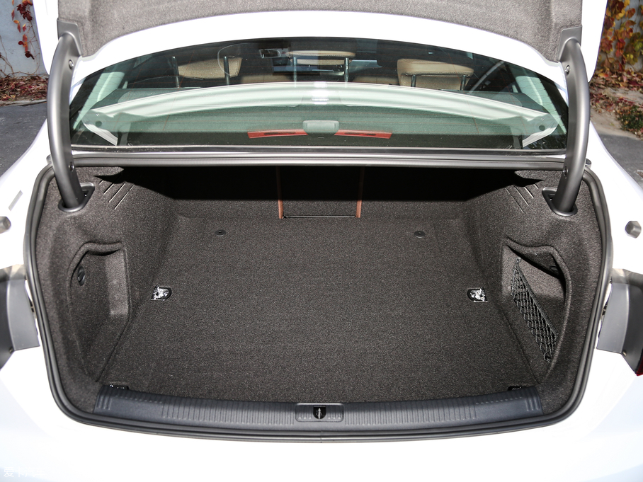 2018WA4L 30 45 TFSI quattro\Ӱ