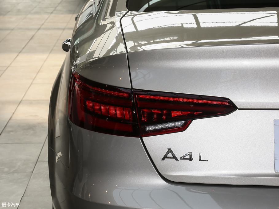 2018WA4L 30 40 TFSI Mȡ