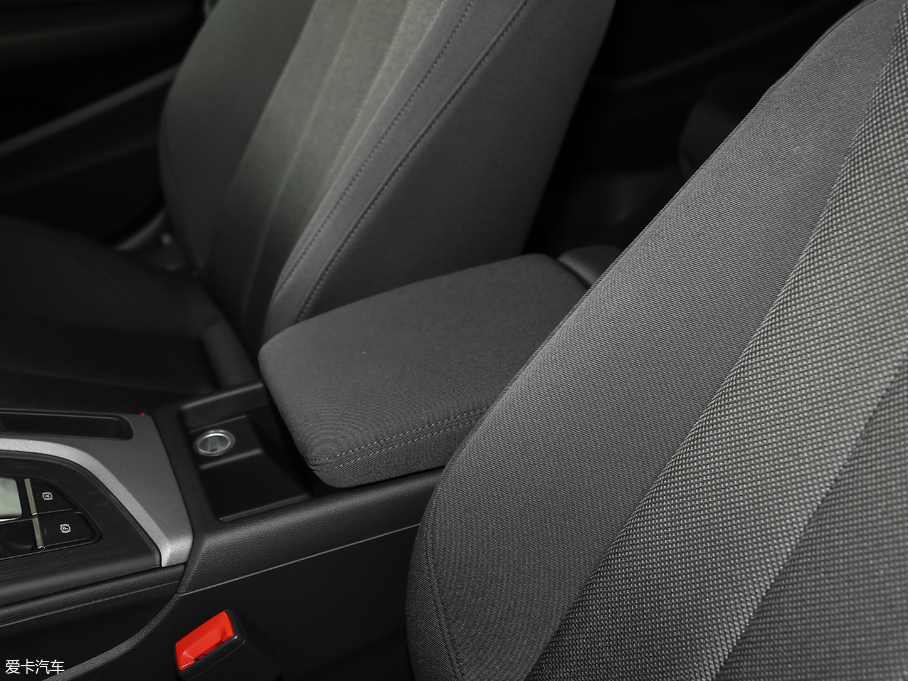 2018WA4L 30 40 TFSI Mȡ