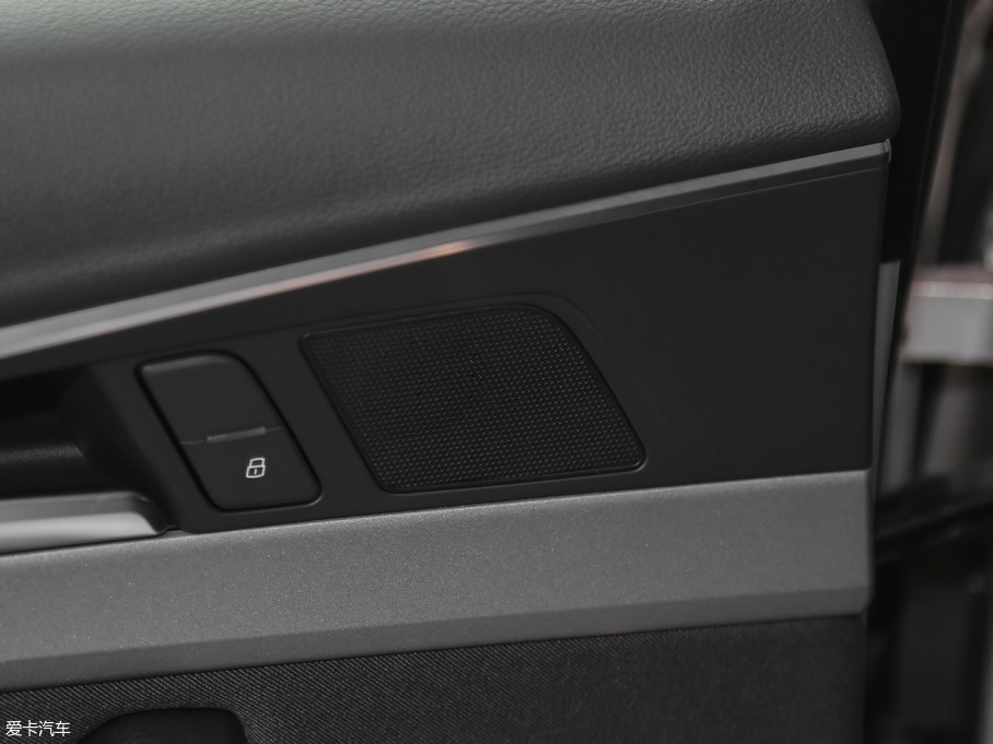 2018?yun)WA4L 30 40 TFSI M(jn)ȡ