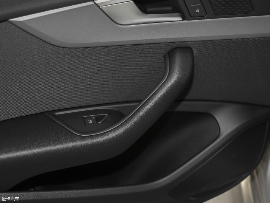 2018WA4L 30 40 TFSI Mȡ