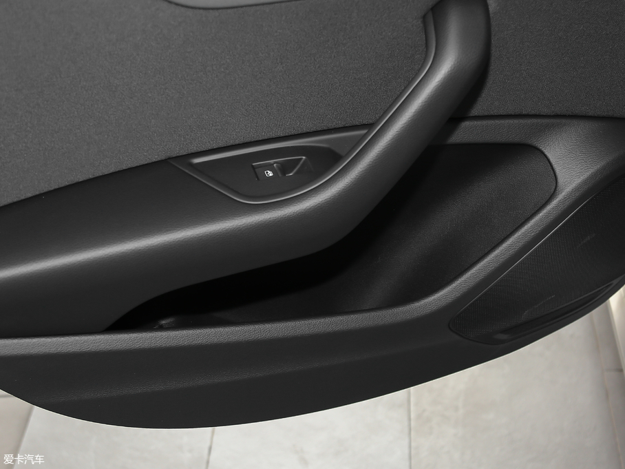 2018WA4L 30 40 TFSI Mȡ