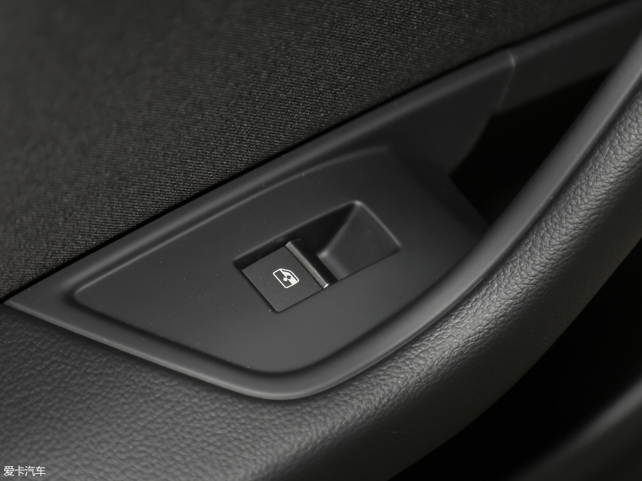 2018WA4L 30 40 TFSI Mȡ