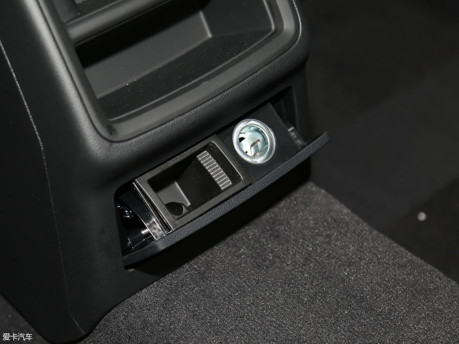 2018WA4L 30 40 TFSI Mȡ