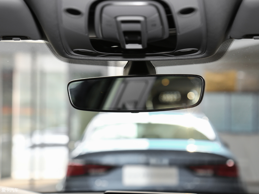 2018?yun)WA4L 30 40 TFSI M(jn)ȡ