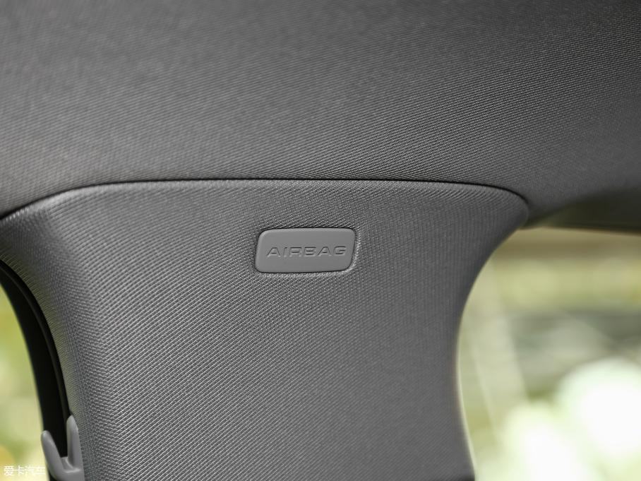 2018WA4L 30 40 TFSI Mȡ