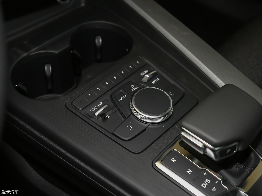 2018WA4L 30 40 TFSI Mȡ