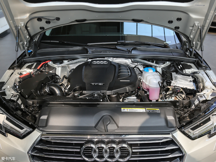 2018?yun)WA4L 30 40 TFSI M(jn)ȡ