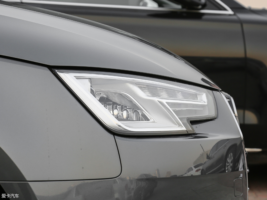 2018WA4L 30 30 TFSI Mȡ