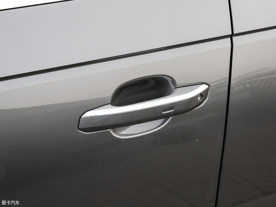 2018WA4L 30 30 TFSI Mȡ