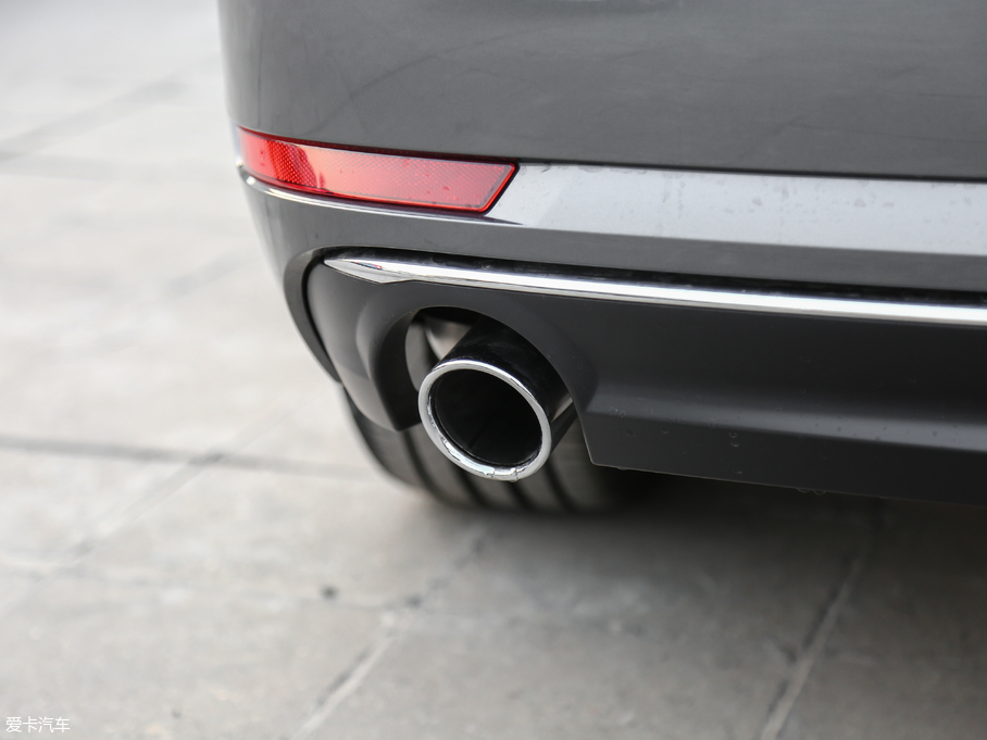 2018WA4L 30 30 TFSI M(jn)ȡ