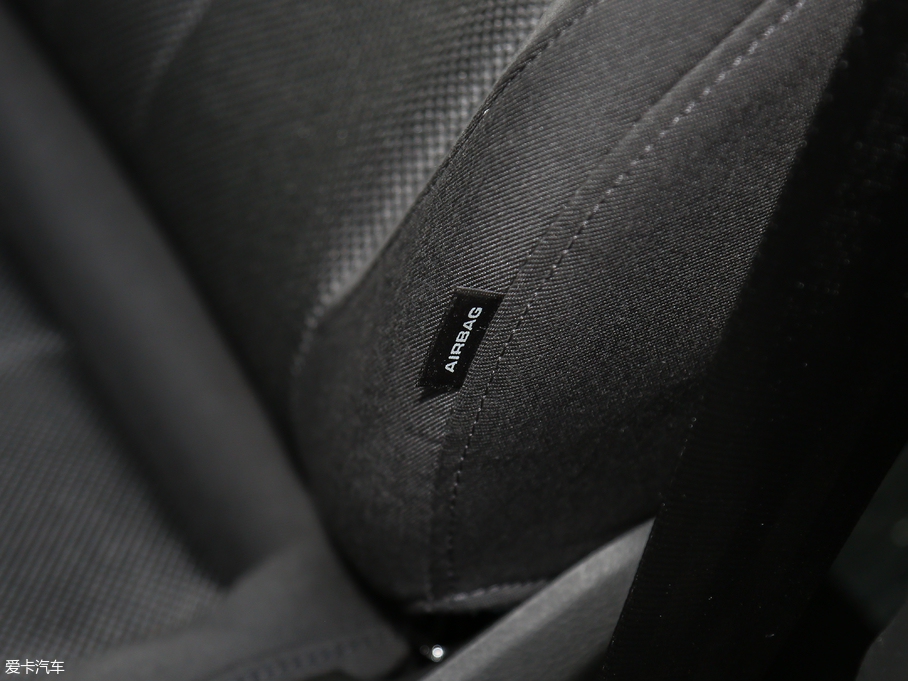 2018WA4L 30 30 TFSI Mȡ