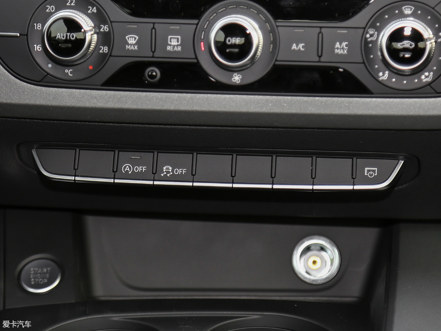 2018?yun)WA4L 30 30 TFSI M(jn)ȡ