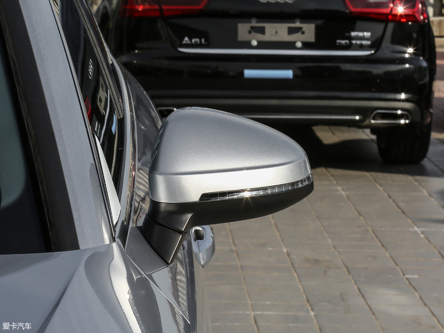 2018WA4L 30 40 TFSI r