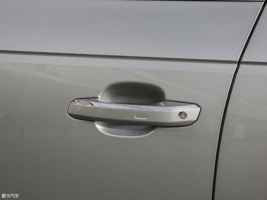 2018WA4L 30 40 TFSI r