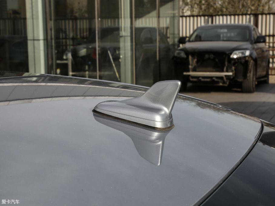 2018WA4L 30 40 TFSI r