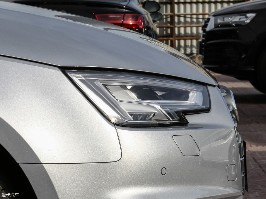 2018?yun)WA4L 30 40 TFSI r(sh)