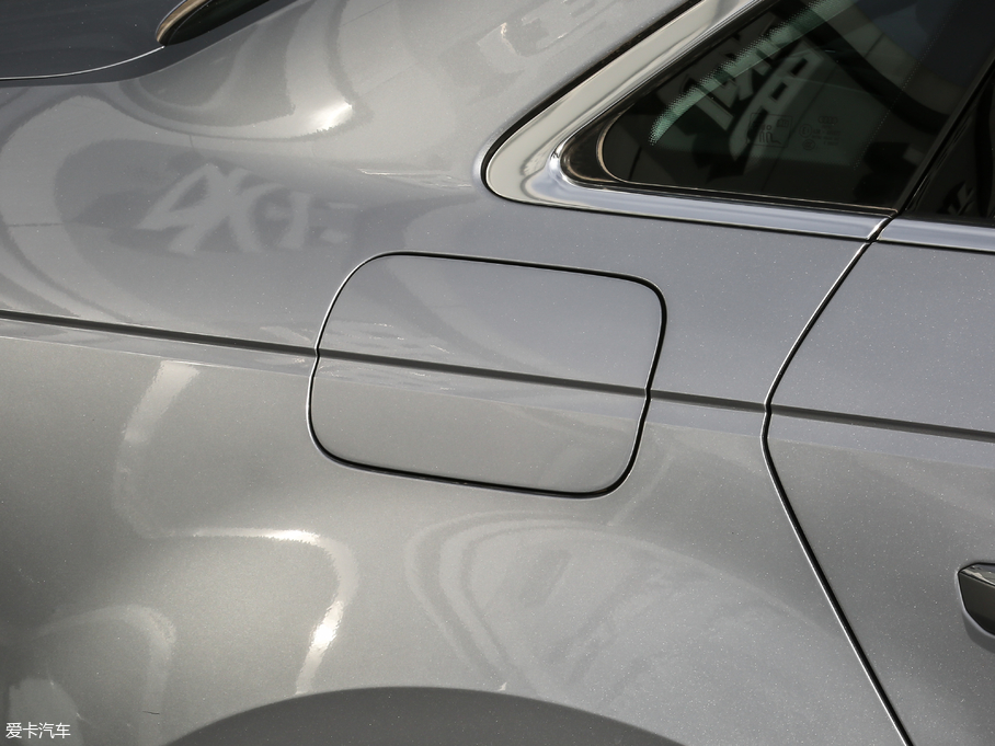 2018?yun)WA4L 30 40 TFSI r(sh)