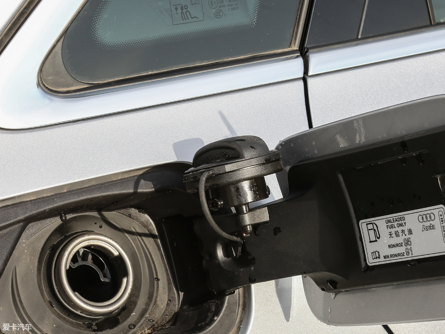 2018WA4L 30 40 TFSI r