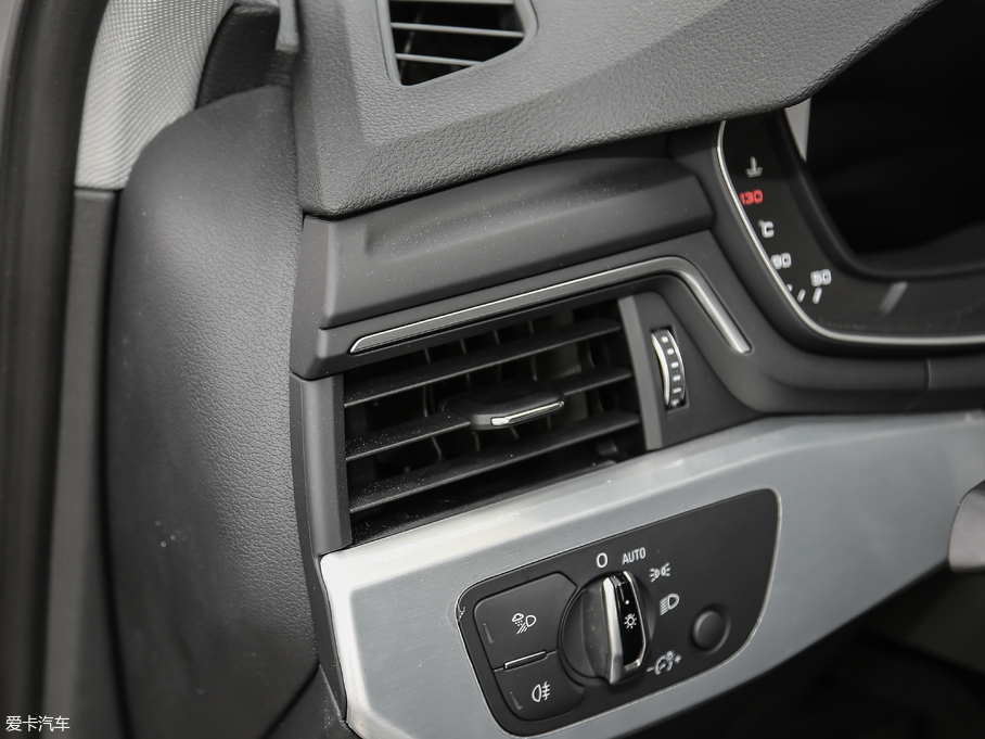 2018WA4L 30 40 TFSI r