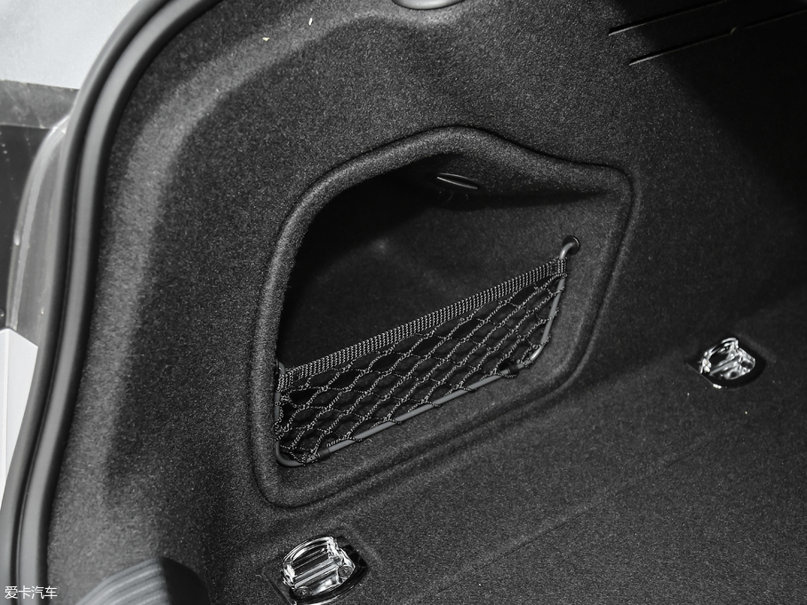 2018WA4L 30 40 TFSI r