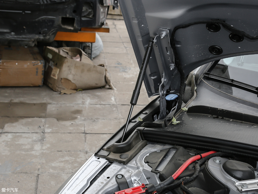 2018WA4L 30 40 TFSI r