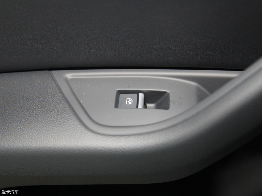 2018WA4L 30 40 TFSI \